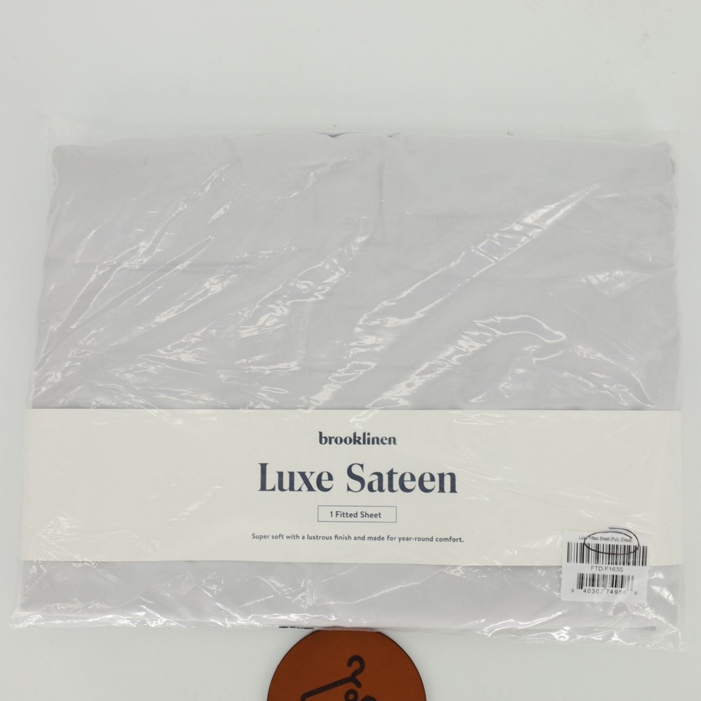 Brooklinen Luxe Sateen Fitted Sheet Full Size  Cloud Light Grey FTD-F163S